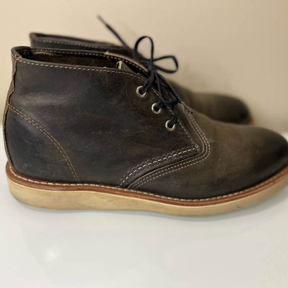 Red Wing 3150 foreman chuccka boot in grey rough n tuff - Picture 2 of 4